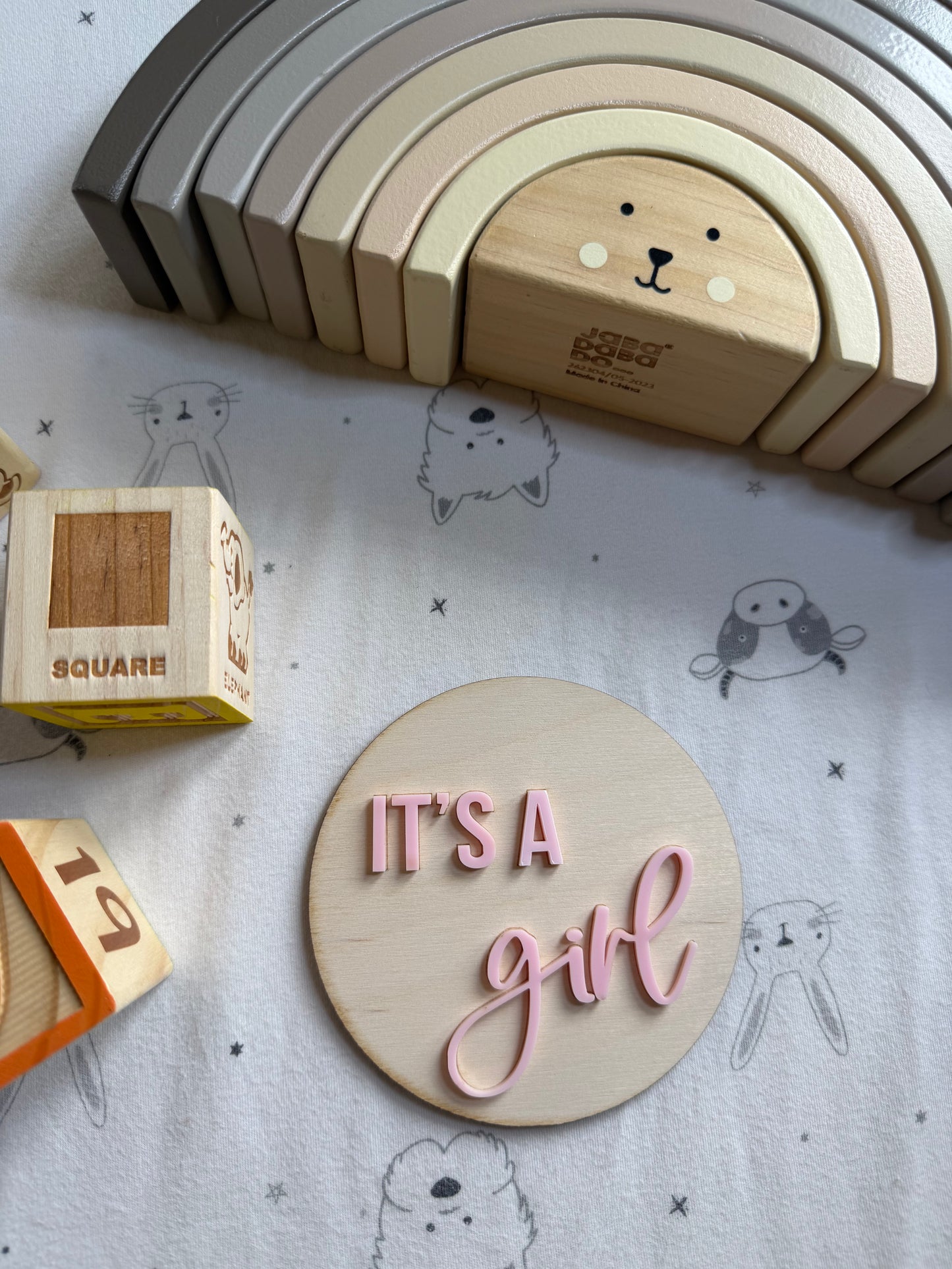 It's a boy/girl (wood)