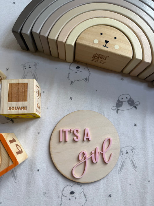 It's a boy/girl (wood)