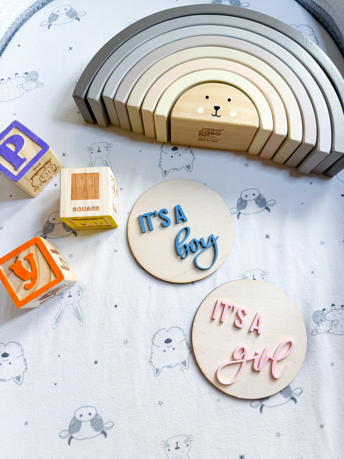It's a boy/girl (wood)