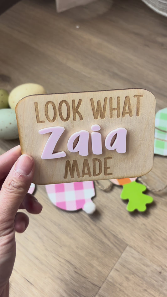 PERSONALIZED MAGNET ART DISPLAY